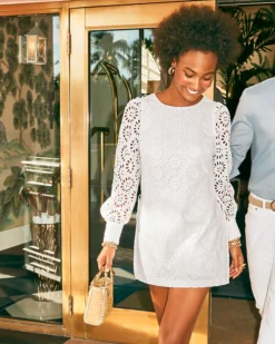 Aisha Eyelet Romper -Lilly Pulitzer Shop 007396 resortwhiteoversizedpinwheeleyelet campaigntest sf