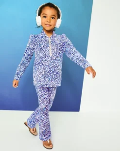 UPF 50+ Luxletic Girls Mini Carpe Vita Flare Legging 9 UPF 50+ Luxletic Girls Mini Carpe Vita Flare Legging -Lilly Pulitzer Shop 014683 resortwhitetwistedup campaigntest sf